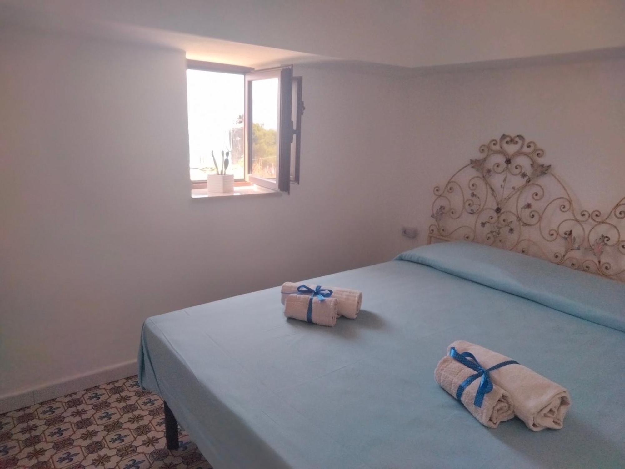 فندق Cala Rossa كاستيلاّماري ديل غو الغرفة الصورة